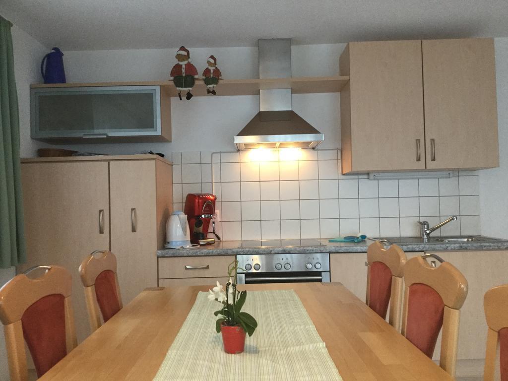 Ferienwohnung Haus Mondelli Saas-Almagell Exterior foto